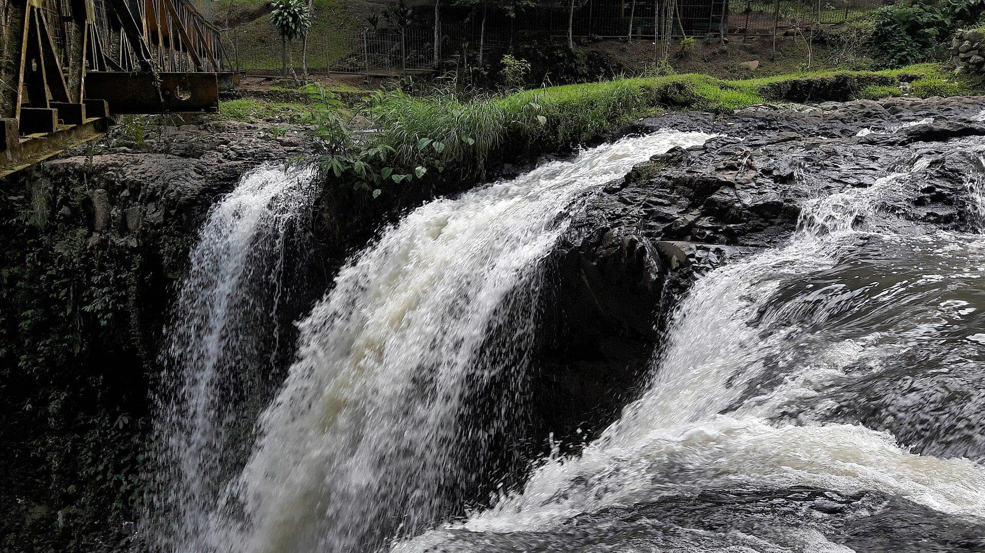 Curug Omas