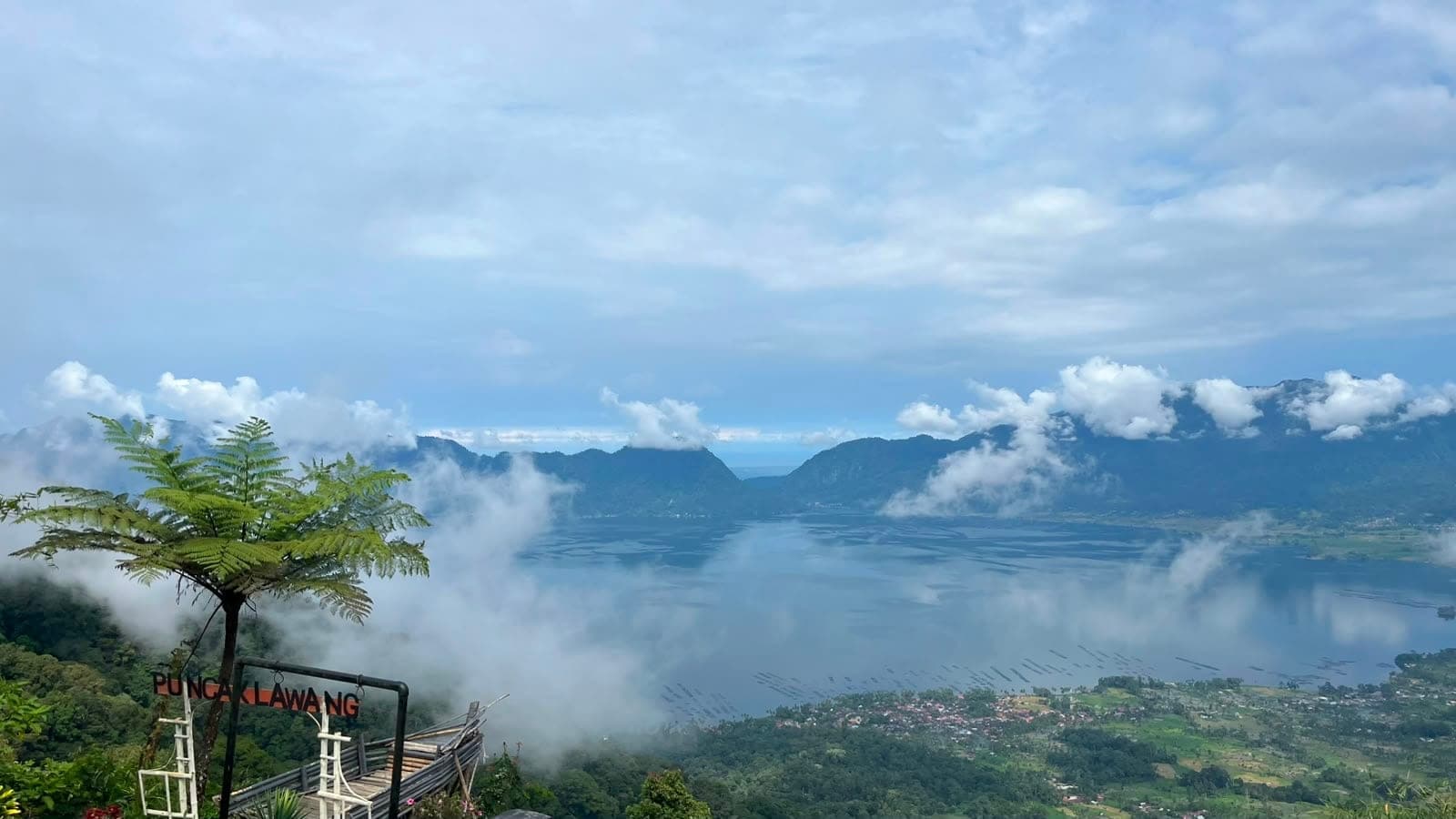 Puncak Lawang